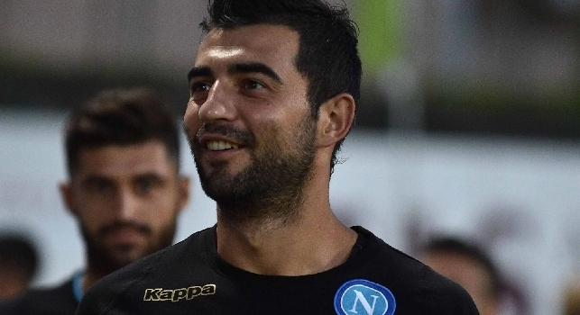 FOTO - Un nuovo tatuaggio per Albiol, ma sul volto ancora i segni del post Milan