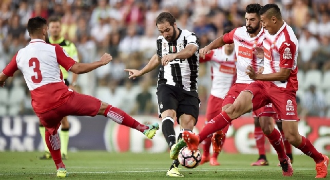 Juventus-Espanyol 2-2: Higuain in ombra, parte titolare e resta a secco