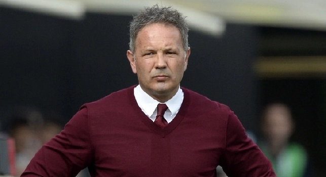 Torino, pesante tegola per Mihajlovic: si pensa al mercato degli svincolati