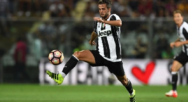 Pjanic: A Roma continuavano a dirmi che avrebbero fatto una squadra da scudetto, ma in 5 anni non si è vinto niente. Non potevo più aspettare, la carriera non è in eterno