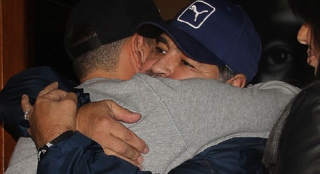 VIDEO - Maradona incontra Diego Jr, ma Giannina si infuria