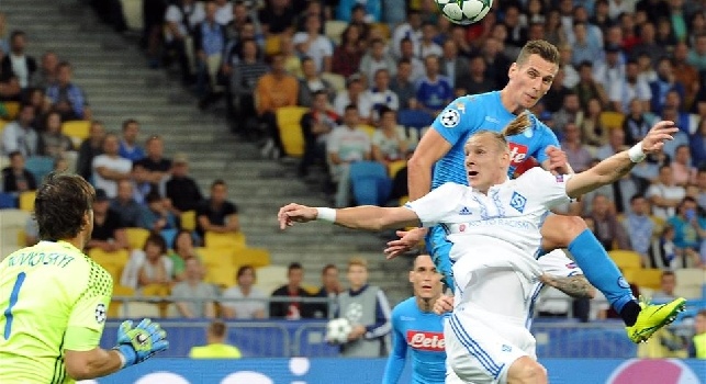 VIDEO - Milik si divora il quinto gol del Napoli, Hysaj incredulo: Ma come ha fatto?