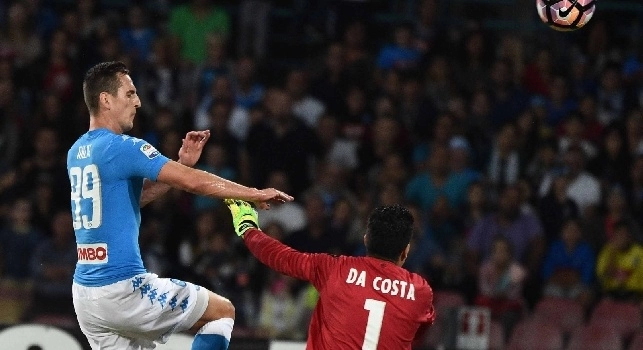 Rizzo: Inaspettato l'infortunio di Milik, ma non poteva bastare solo lui per sostituire Higuain. L'argentino è andato via per soldi!