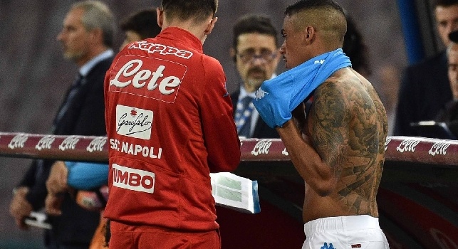 FOTOGALLERY CN24 - L'urlo di Gabbiadini, il tatuaggio di Allan e la muta panchina: gli scatti di Napoli-Chievo