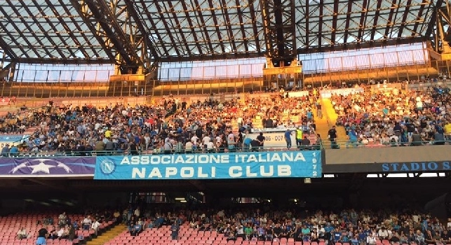 FOTO CN24 - Napoli-Benfica, i tifosi iniziano ad entrare al San Paolo: Distinti già pieni!