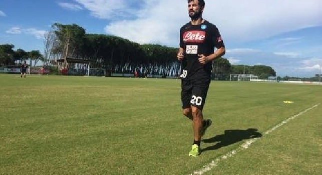 Castelvolturno, subito in campo dopo la sconfitta con la Roma: seduta mattutina per gli azzurri, differenziato per Albiol