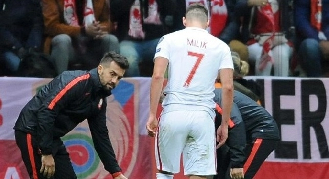 FOTO - Il portavoce della nazionale polacca conferma: Oggi Milik torner&agrave; a Napoli, domani possibile intervento. Stop di 4 mesi