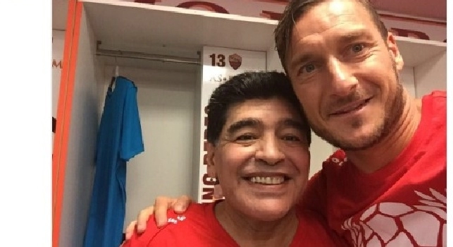 FOTO - Selfie Maradona-Totti, Pardo: La grande bellezza