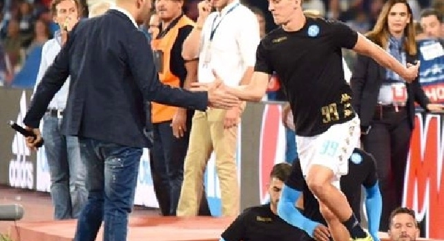 La Ssc Napoli coccola Milik, lo speaker: Al San Paolo faremo qualcosa per fargli sentire il nostro supporto