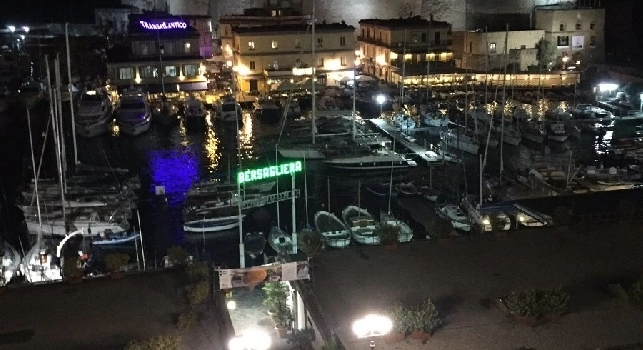 FOTO - Piccinini innamorato di Napoli: Castel dell'Ovo sempre spettacolare...