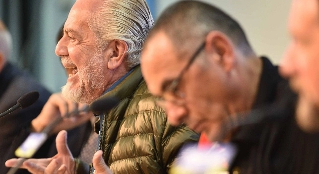 Tuttosport diretto: Il Napoli ha dichiarato la sua candidatura allo scudetto, ma c'&egrave; una condizione da rispettare