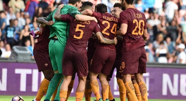 Da Roma - Napoli battuto, Spalletti e la squadra festeggiano negli spogliatoi...con le pizze