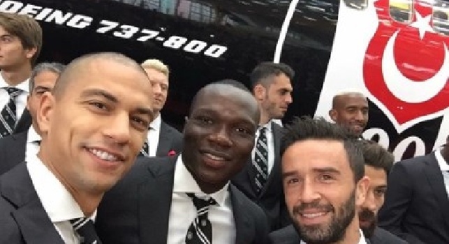 FOTO - Inler in viaggio verso Napoli: Che il volo abbia inizio