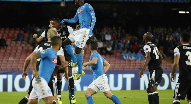 FOTO - Vince il Besiktas, ma <i>stra-domina</i> il Napoli: lo dicono le statistiche del match, 3 gol su 3 tiri per i turchi