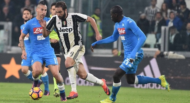 Mio figlio la vuole. Hamsik chiede la maglia a Higuain: arriva il bel gesto del Pipita a fine gara
