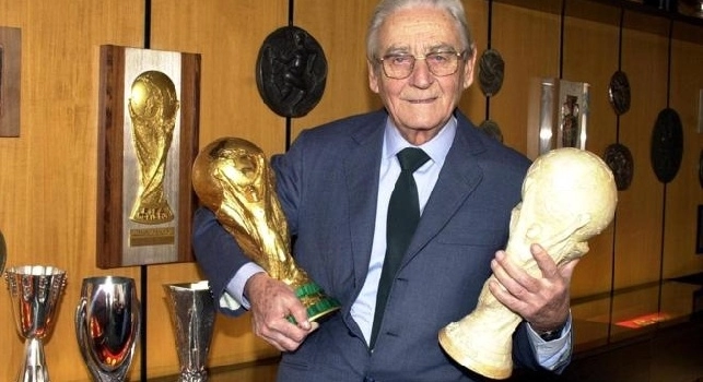 E' morto l&rsquo;artista che creoÌ la Coppa Fifa: addio a Silvio Gazzaniga