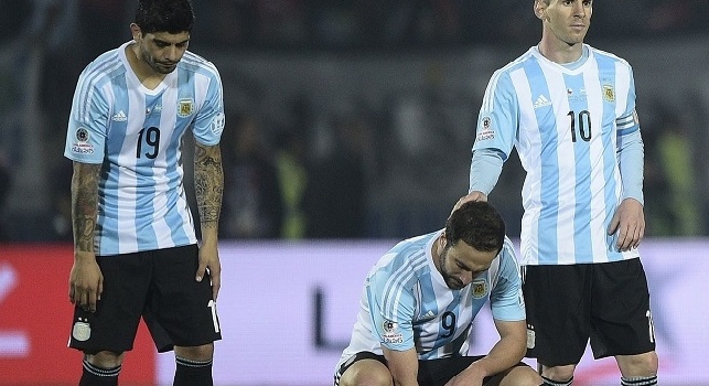 Almiron: Da Messi si aspettano tutti quello che faceva Maradona, ma lui non è Diego