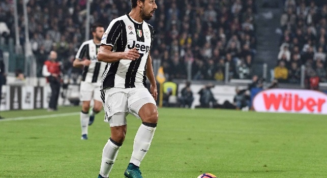 Udinese-Juventus, 2-6: goleada dei bianconeri con un uomo in meno. Tripletta di Khedira, a secco Higuain