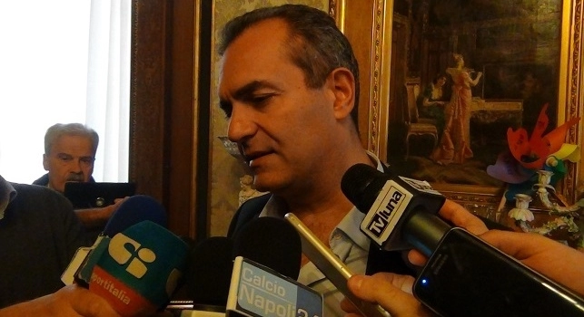 De Magistris: Luned&igrave; inizio dei lavori al San Paolo, spogliatoi pronti per il Real Madrid. Ma se non fossimo intervenuti...