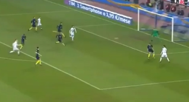 VIDEO - L'azione spettacolare del primo goal: calcio champagne al San Paolo