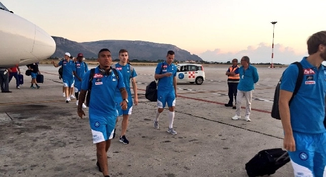 Radio Kiss Kiss - Un'ora di ritardo nel decollo dell'aereo del Napoli, potrebbe esser posticipata la conferenza stampa