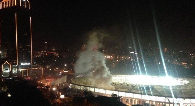 FOTOGALLERY & VIDEO - Terrore a Istanbul, 13 morti e tanti feriti: esplosa un'autobomba all'esterno dello stadio del Besiktas, attentato terroristico dei curdi?