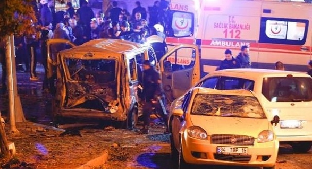 Aggiornamento da Istanbul: il bilancio sale a 15 morti per la doppia esplosione