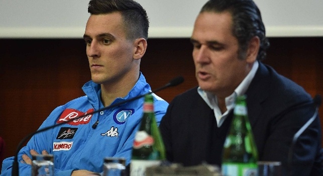 Milik: Sarri è un tecnico speciale. Sono felice di essere qui, Napoli il mio primo ed unico club in Italia. Il nuovo attaccante? Non mi interessa