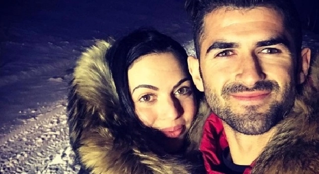 Hysaj sfida il freddo e si diverte sulla neve (FOTO)