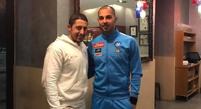 Sepe si regala una serata di relax, cena con pizza napoletana (FOTO)