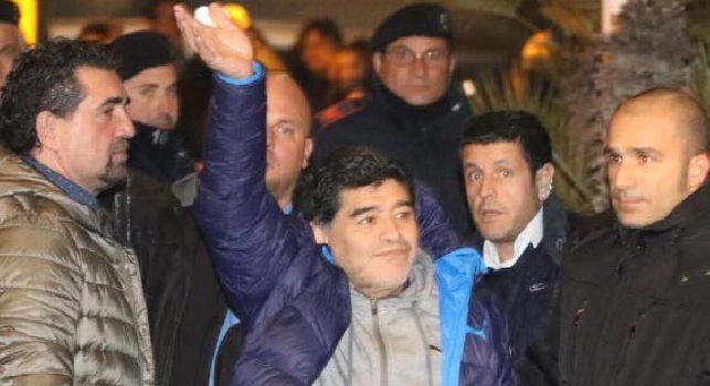 Maradona al San Carlo, saranno in 1200 i fortunati: prime file costate fino a 336 euro
