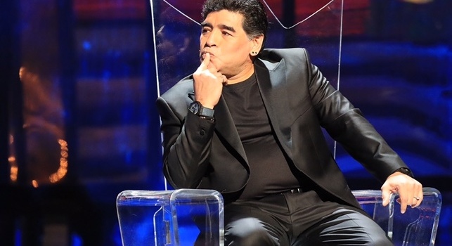 Maradona: Rifiutai il doppio dei soldi, io non tradisco: Napoli è casa mia!. Punizione alla Juve? Gol difficilissimo, Reina lo sa bene...