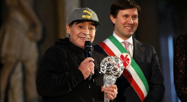 ESCLUSIVA - Maradona rientra da Firenze, sorpresa per i tifosi: sarà in TV su PiùEnne