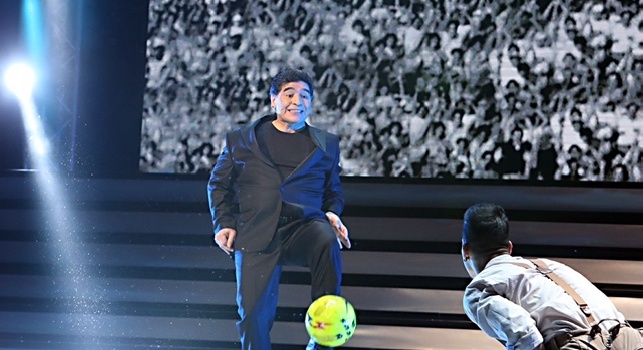 Maradona: Napoli sarà sempre bella, ma con un paio di scudetti in più... [VIDEO]