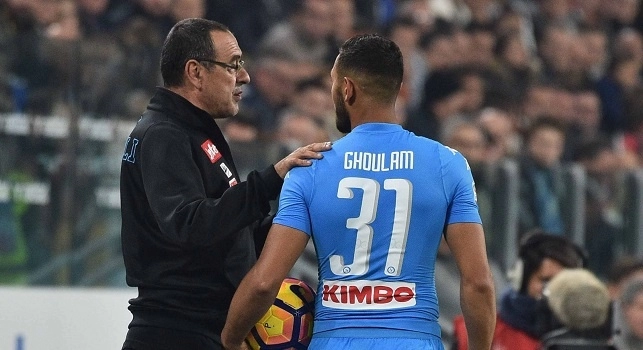 E' una cosa assurda: la <i>battaglia</i> Sarri-Coppa d'Africa torna d'attualit&agrave; dopo mesi, ma a Castel Volturno un <i>paradosso</i> pu&ograve; far comodo