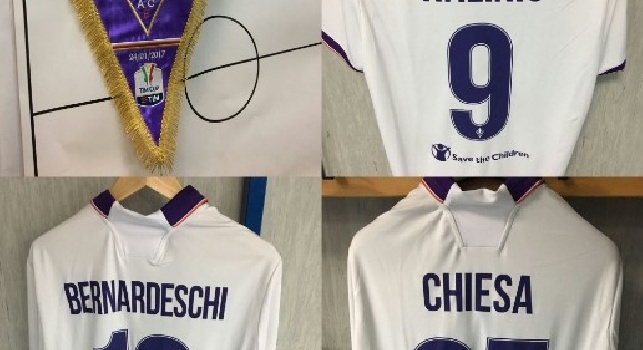 Napoli-Fiorentina, scelto il colore della maglia per gli uomini di Sarri. Maglia bianca per la viola [FOTO]