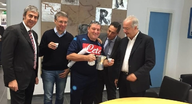 Real Madrid - Napoli, ospite d'onore al Bernabeu: De Laurentiis invita Veltroni. Unico club a <i>muoversi</i> verso il papabile futuro presidente della Lega