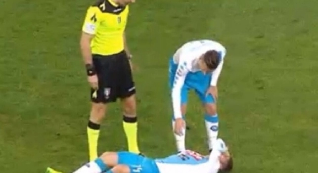 Mertens rimane a terra e si tocca il flessore della gamba destra, San Paolo impietrito (FOTO)