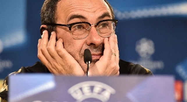 Sarri sulla formazione: Non riusciremmo a colmare il gap neanche se ne cambiassimo 11, ma per responsabilità mie!
