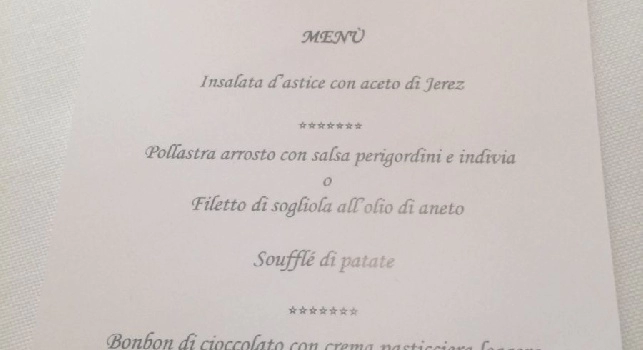 Il pranzo UEFA prosegue......e con commensali interessanti...: Maradona e Butragueno vicini di tavolo! [FOTO]