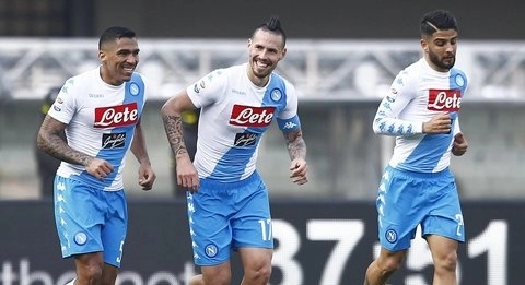 SKY - Sarri spiazza tutti: gioca Allan, fuori Rog e Zielinski. Confermato il tridente leggero