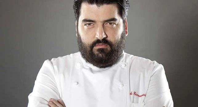 Chef Cannavacciuolo: Punto un euro sul passaggio del Napoli contro il Real! De Laurentiis? Vi spiego il motivo di quell'uscita... [VIDEO]