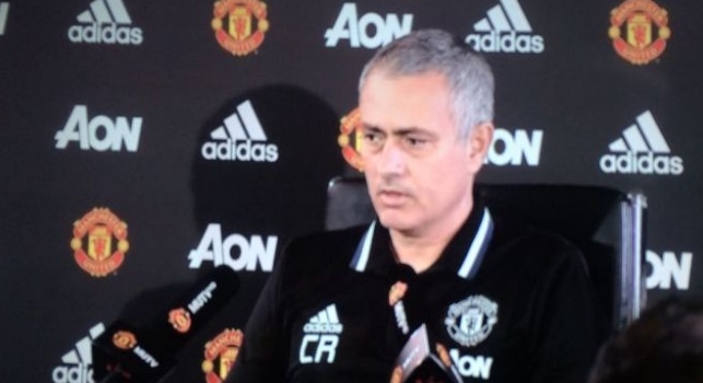 Esonero Ranieri, Mourinho non ci sta e stupisce tutti: guardate come si presenta in conferenza (VIDEO)