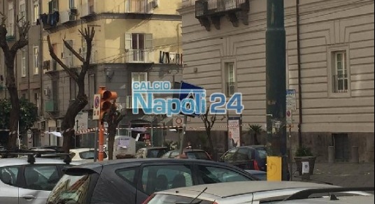 Mega divieto di sosta di 60 metri presso l'Hotel Caracciolo per l'arrivo del Real Madrid [FOTOGALLERY CN24]