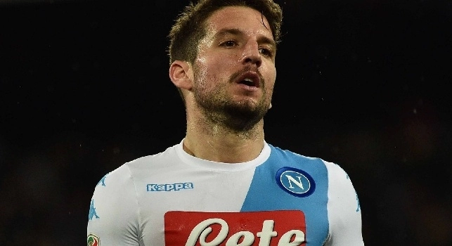 Polemiche lontane Castel Volturno, Sarri pensa alla Roma e alla formazione: tutto ruota intorno a Mertens