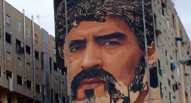 Jorit gli dedica un murales, Maradona ringrazia: Siamo una tribù umana [FOTO]