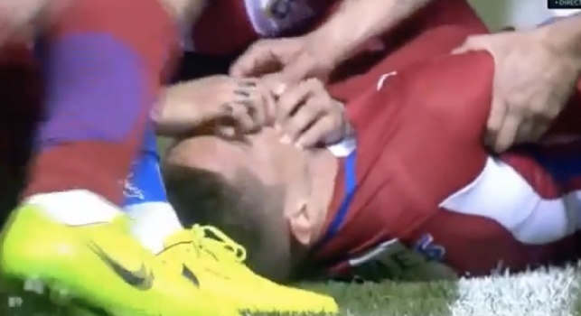 Torres, infortunio shock: batte la testa e rischia il soffocamento! Rianimazione in campo! [VIDEO]