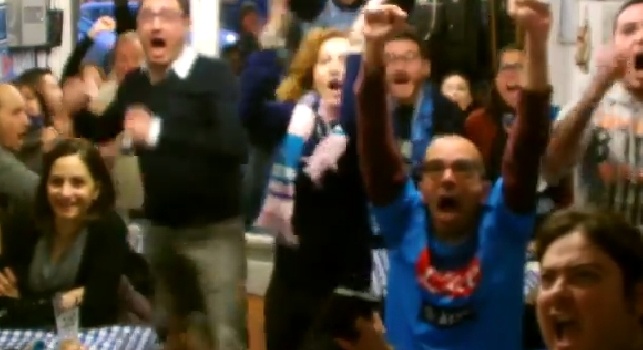 La vittoria del Napoli fa tremare Londra: O' Surdat nnammurato a Notting Hill! [VIDEO CN24]