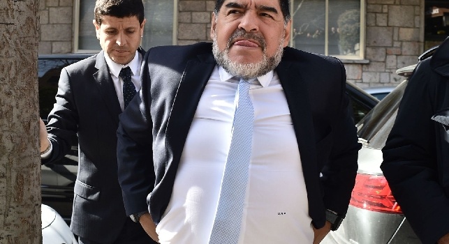 De Magistris: Maradona a giugno a Napoli per i festeggiamenti del trentennale del primo scudetto
