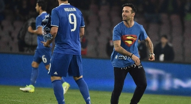 Ricordate l'invasore Mario Ferri il 'Falco'? Ha firmato col Castel di Sangro e sfida il Napoli nel triangolare [FOTO]